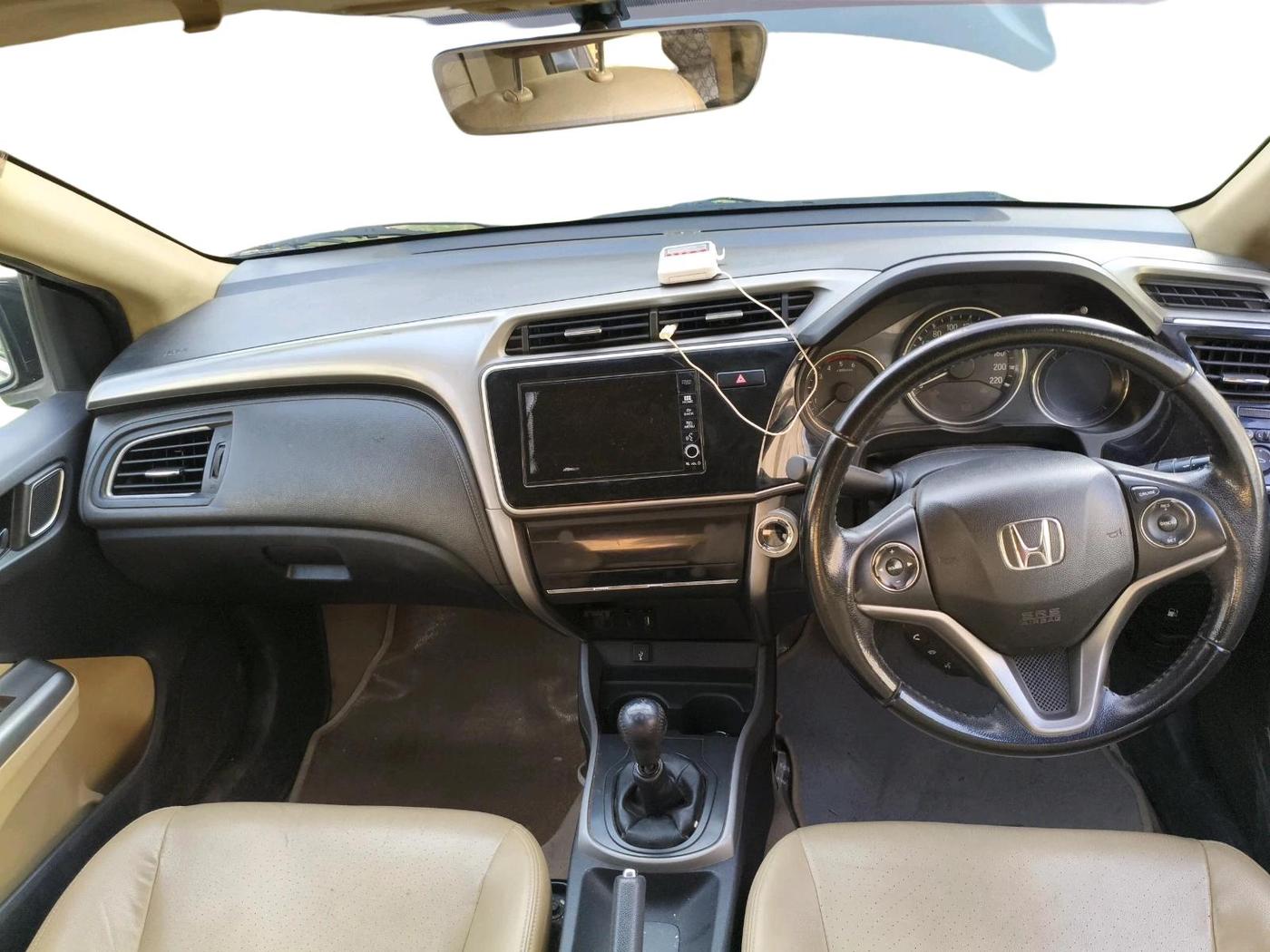 2017 Honda City 1.5L I-DTEC VX, Diesel, Manual, 68,772 km, interior