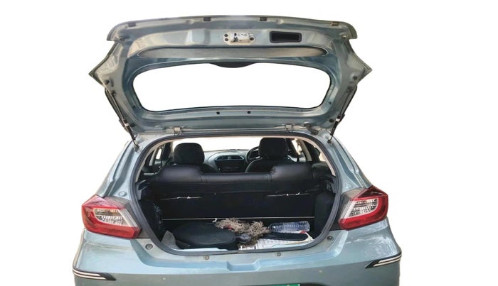 2023 Tata TIAGO EV XT MEDIUM RANGE, Electric, Automatic, 28,306 km, exterior