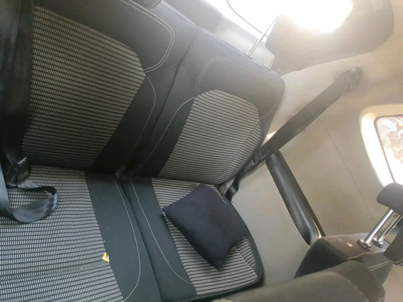 2022 Renault TRIBER RXT, Petrol, Manual, 30,223 km, interior