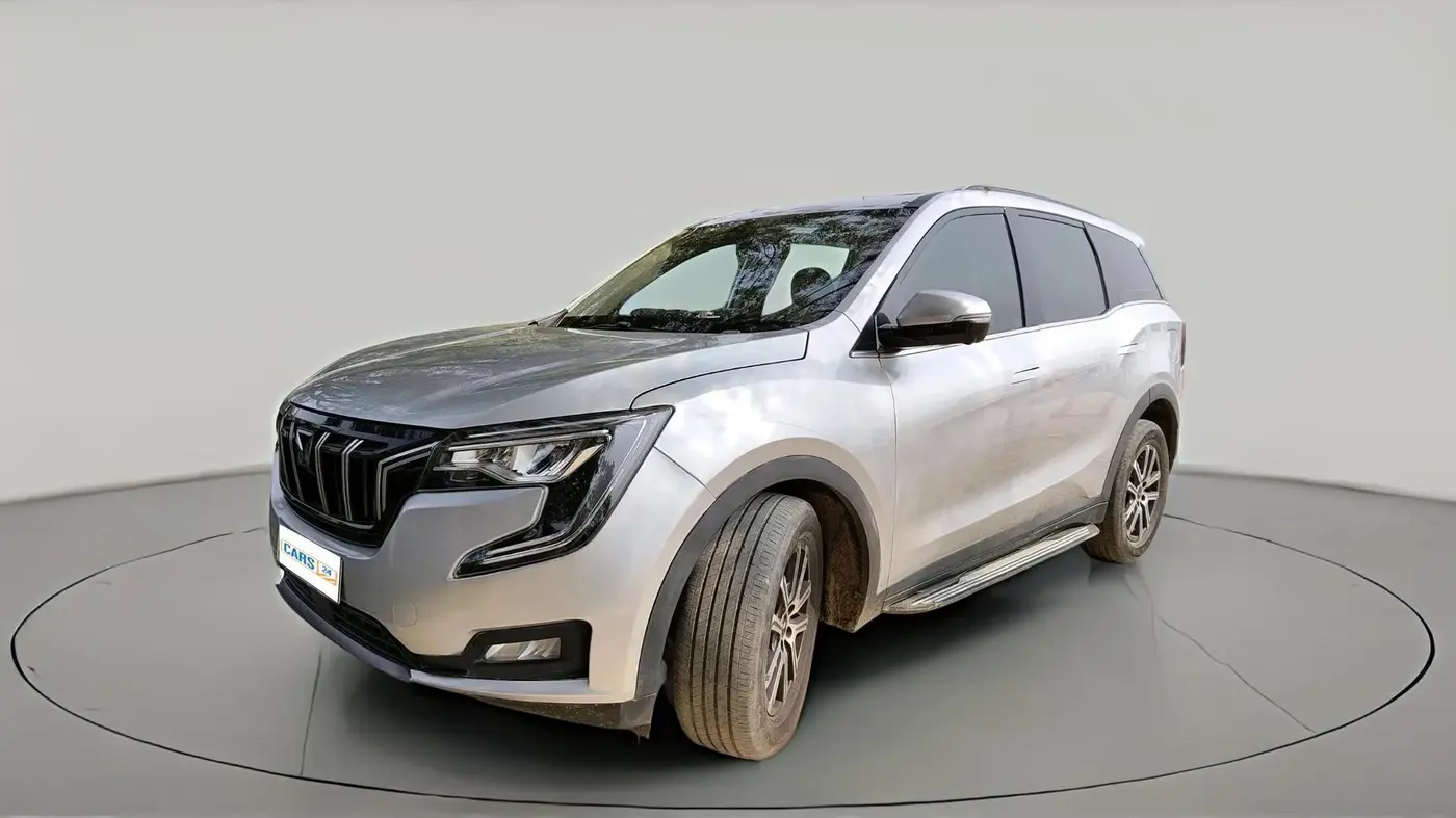 2023 Mahindra XUV700 AX 7 P AT 7 STR, Petrol, Automatic, 25,500 km, exterior