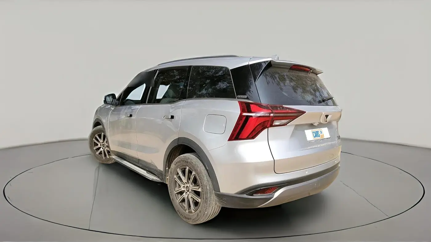 2023 Mahindra XUV700 AX 7 P AT 7 STR, Petrol, Automatic, 25,500 km, exterior