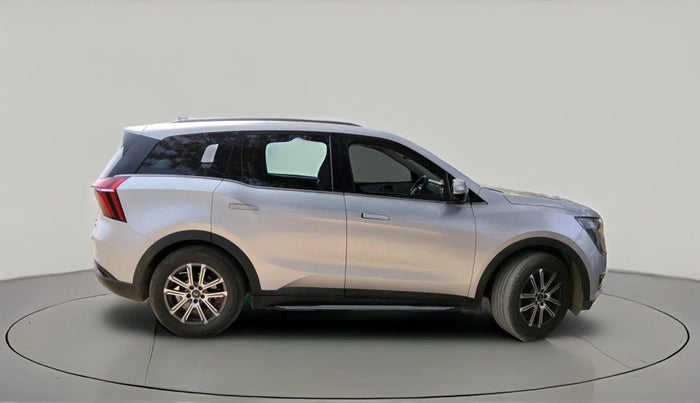2023 Mahindra XUV700 AX 7 P AT 7 STR, Petrol, Automatic, 25,500 km, exterior