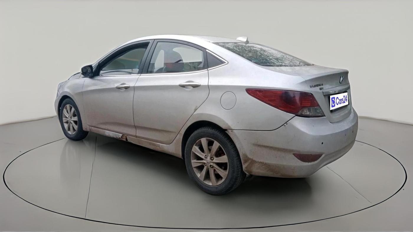 2011 Hyundai Verna FLUIDIC 1.6 CRDI SX, Diesel, Manual, 38,447 km, exterior