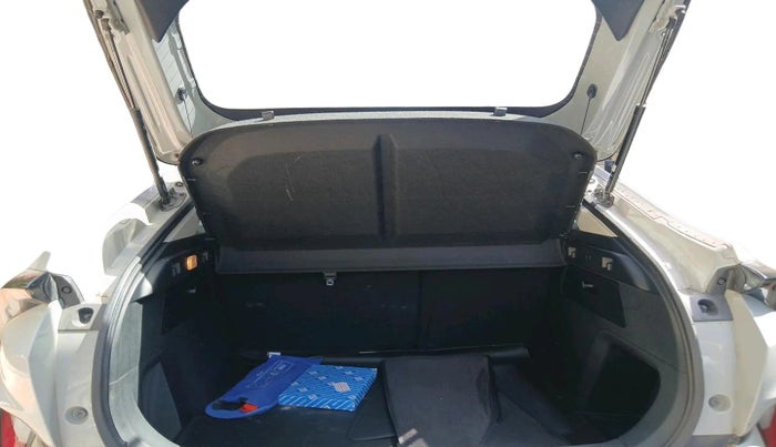 2024 Tata Curvv Accomplished S 1.2 Petrol 7DCA, Petrol, Automatic, 8,473 km, exterior