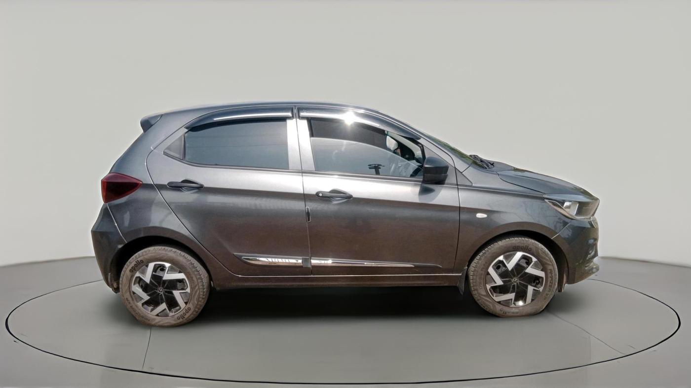 2025 Tata Tiago XM CNG, CNG, Manual, 20,420 km, exterior