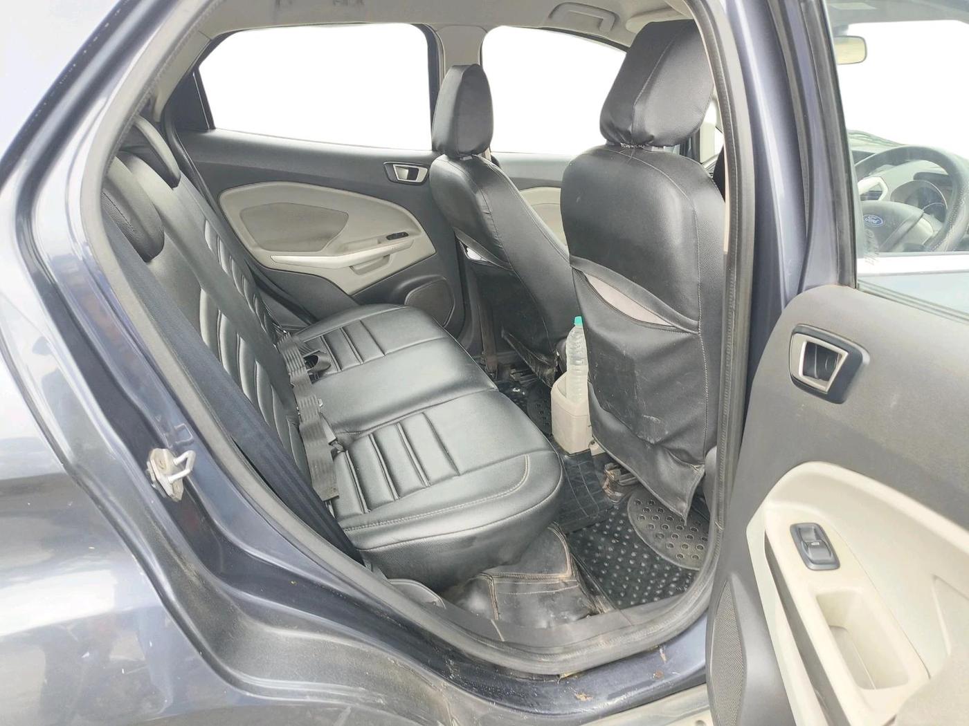2014 Ford Ecosport TITANIUM 1.5L DIESEL, Diesel, Manual, 1,19,792 km, interior
