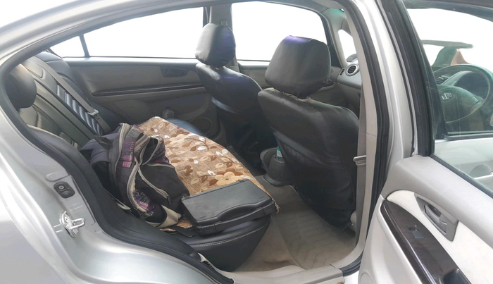 2013 Maruti SX4 VDI, Diesel, Manual, 1,39,255 km, interior