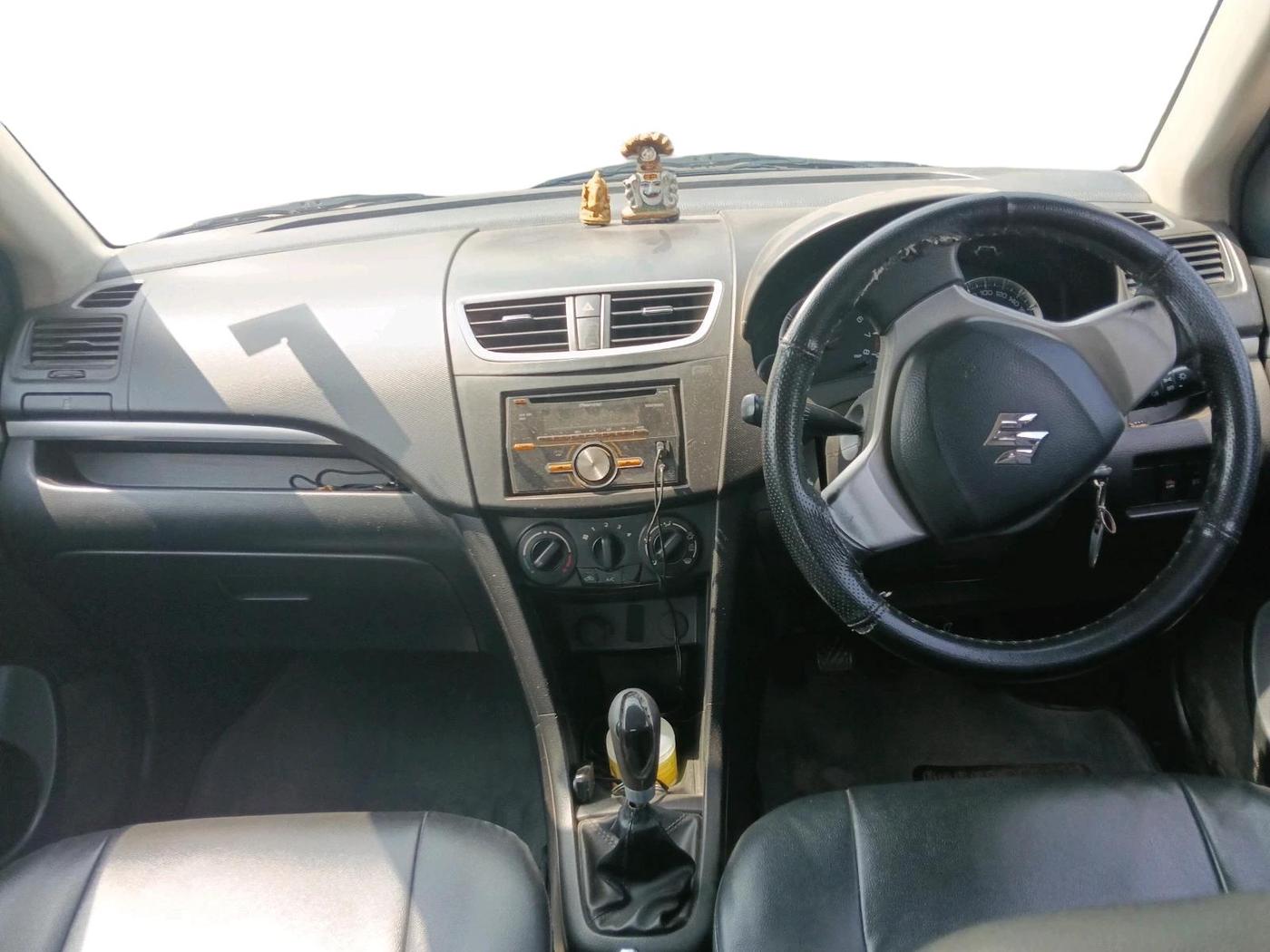 2014 Maruti Swift VXI, Petrol, Manual, 68,525 km, interior