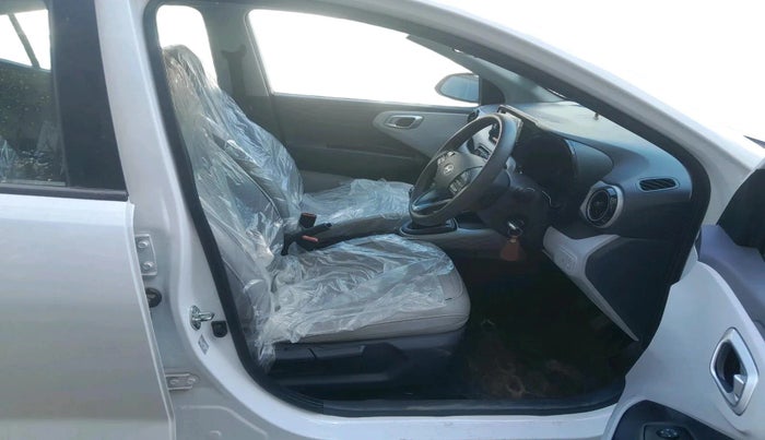 2025 Hyundai GRAND I10 NIOS SPORTZ 1.2 KAPPA VTVT, Petrol, Manual, 4,895 km, interior