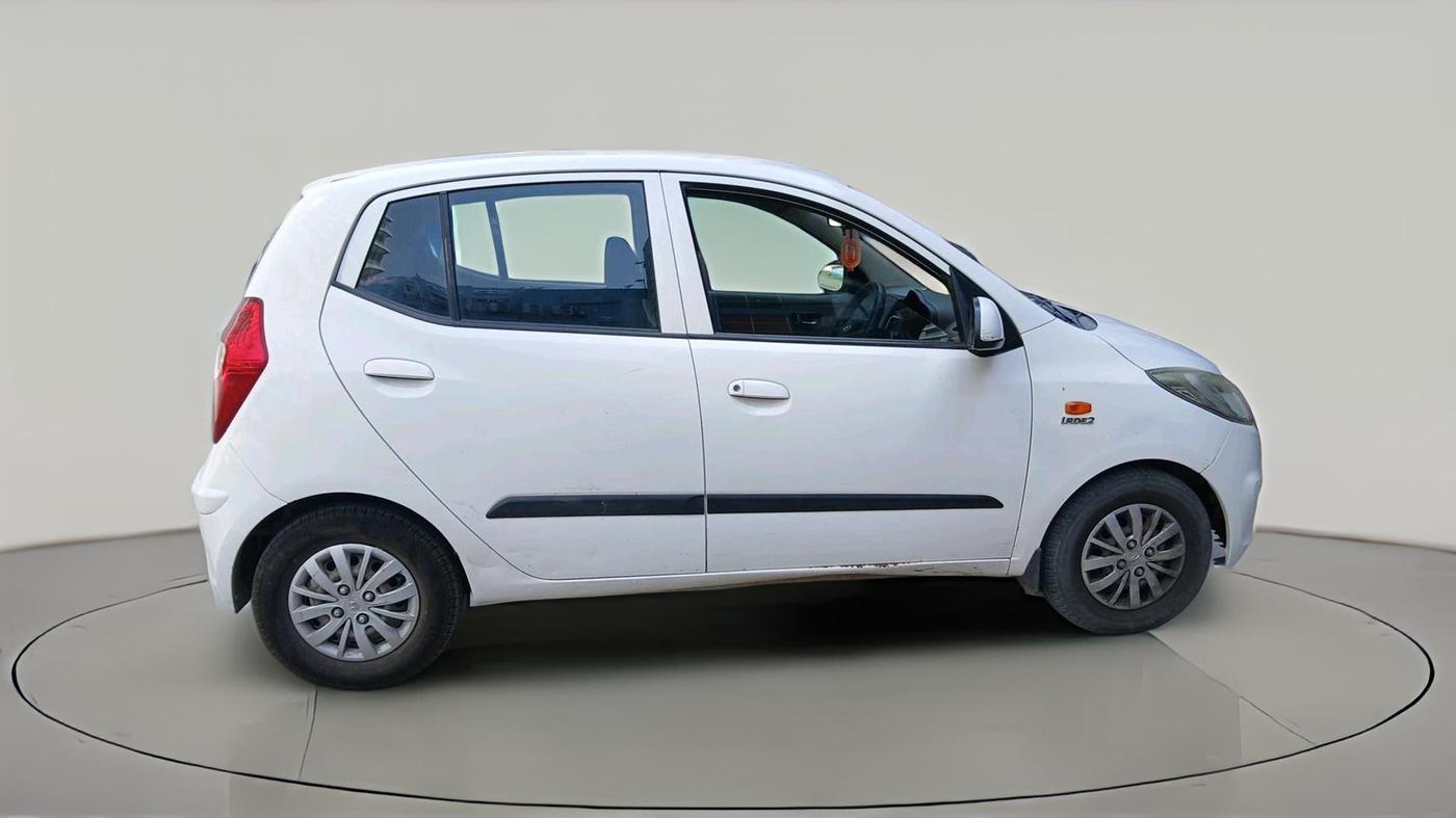 2015 Hyundai i10 SPORTZ 1.1, Petrol, Manual, 1,20,668 km, exterior
