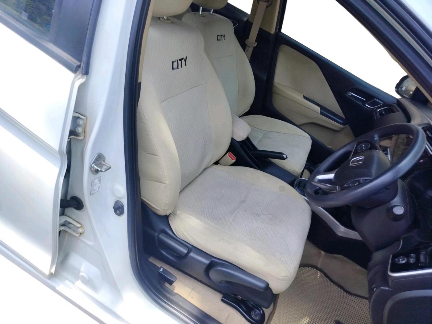 2017 Honda City 1.5L I-VTEC V MT, Petrol, Manual, 31,869 km, interior