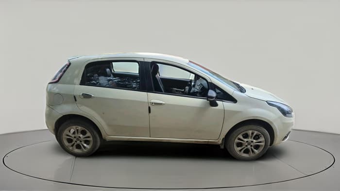 2014 Fiat Grand Punto EMOTION PACK 1.3 90 HP, Diesel, Manual, 1,84,396 km, exterior