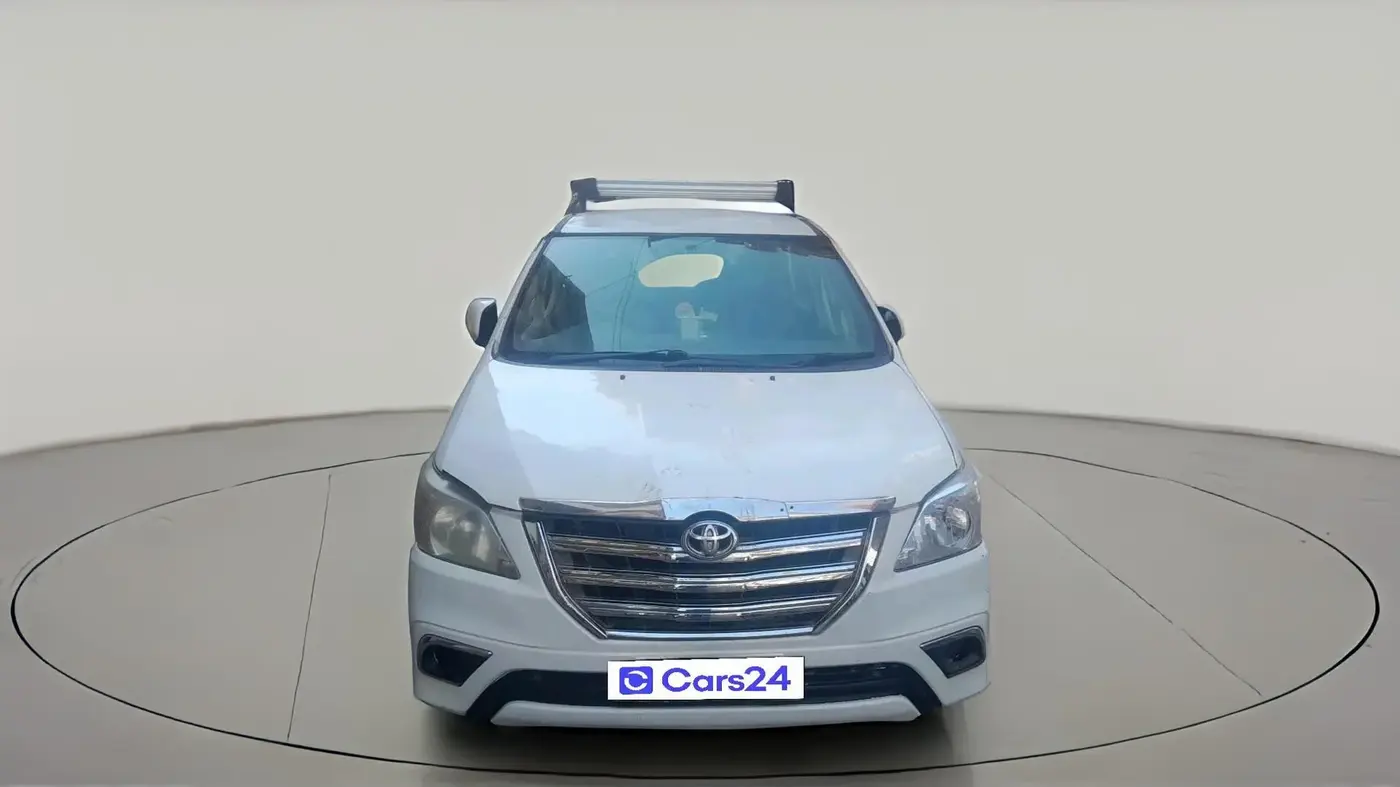 2012 Toyota Innova 2.5 G 8 STR, Diesel, Manual, 1,87,122 km, exterior