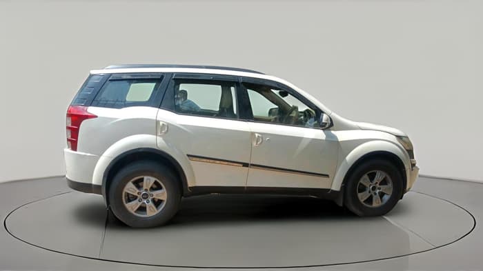 2013 Mahindra XUV500 W8, Diesel, Manual, 86,116 km, exterior