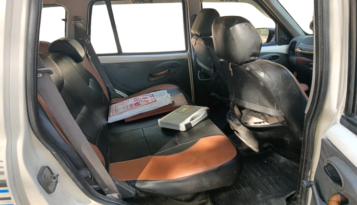 2012 Mahindra Scorpio EX M2DI, Diesel, Manual, 5,68,063 km, interior