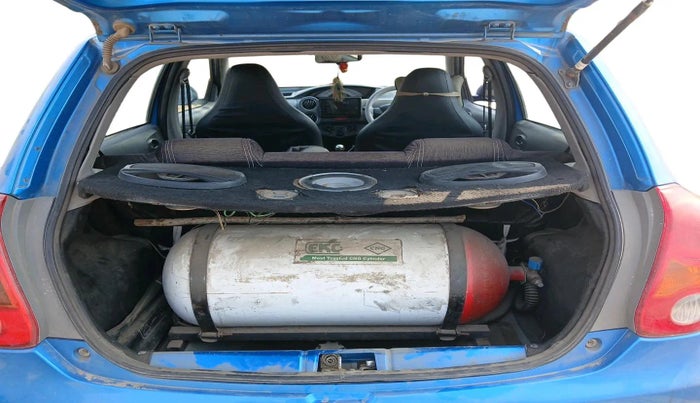 2012 Toyota Etios Liva G, CNG, Manual, 1,38,638 km, exterior