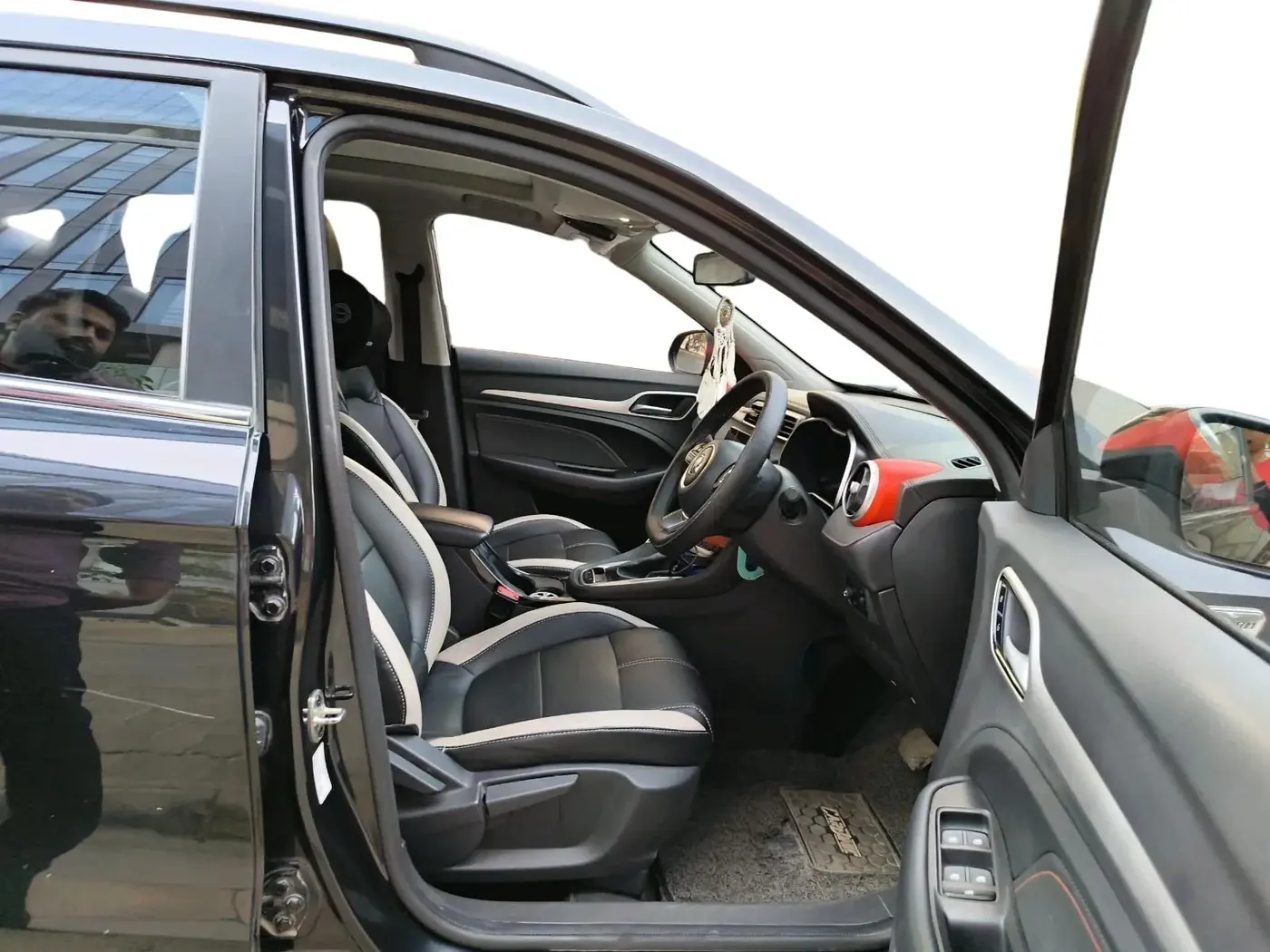 2023 MG ASTOR  SMART BLACK STORM EDITION CVT, Petrol, Automatic, 36,312 km, interior