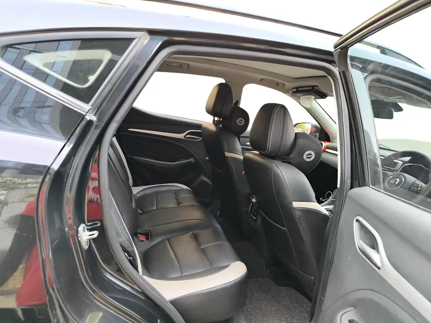 2023 MG ASTOR  SMART BLACK STORM EDITION CVT, Petrol, Automatic, 36,312 km, interior