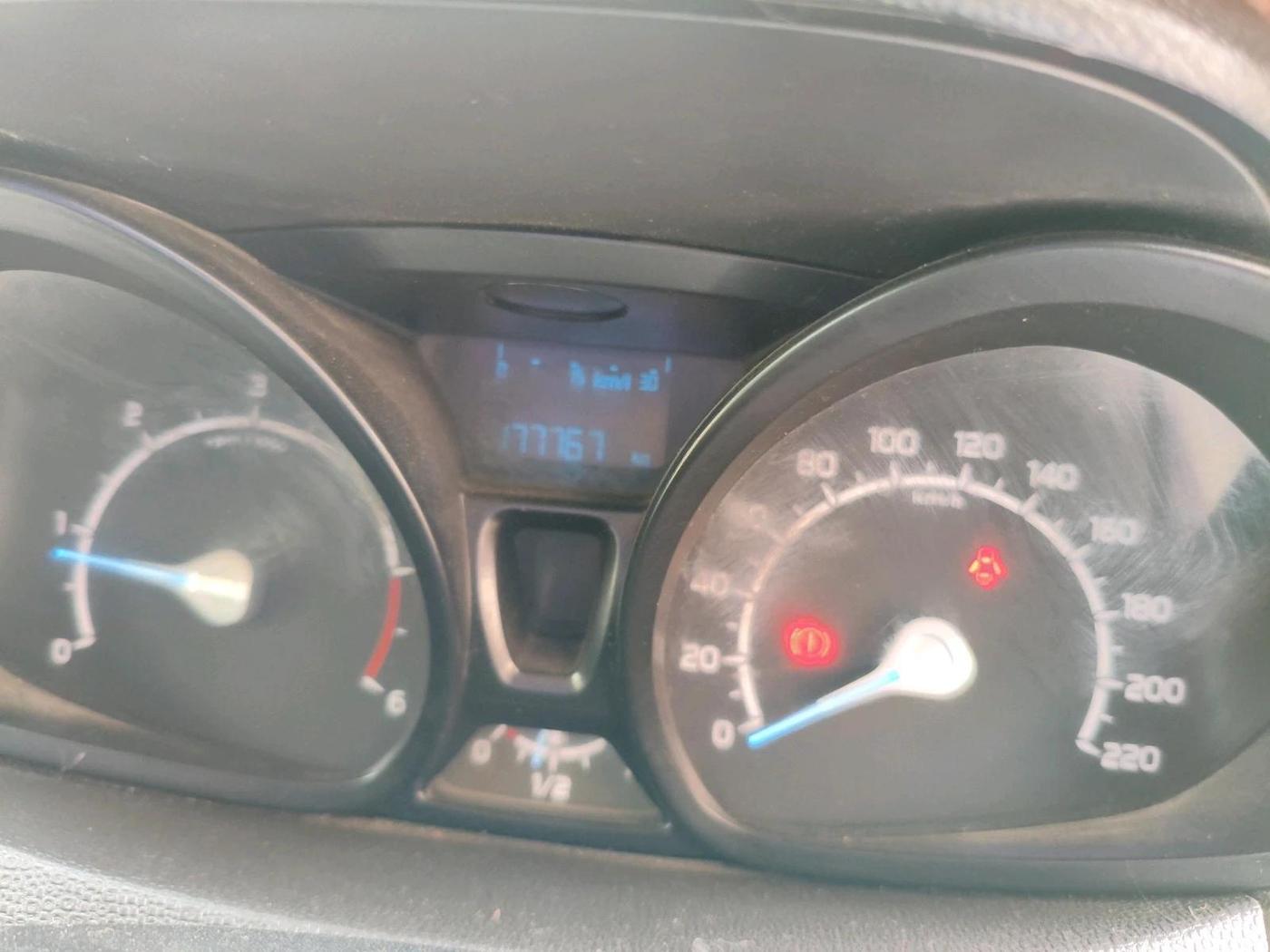 2013 Ford Ecosport TREND 1.5L DIESEL, Diesel, Manual, 1,77,767 km, interior