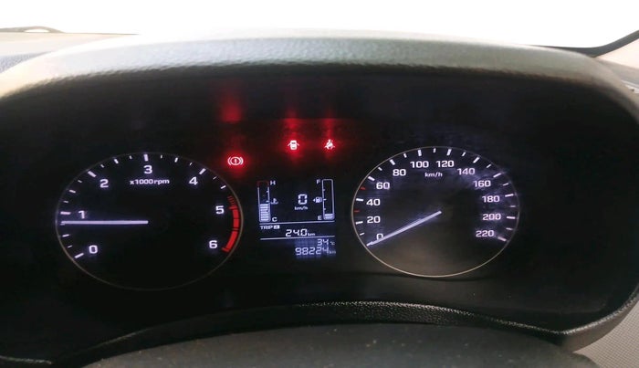 2018 Hyundai Creta SX 1.6 DIESEL DUAL TONE, Diesel, Manual, 98,224 km, interior