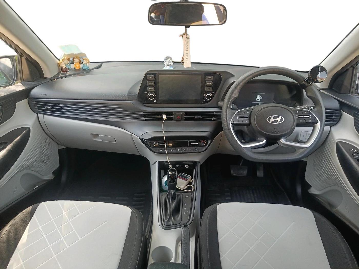 2024 Hyundai NEW I20 SPORTZ 1.2 IVT, Petrol, Automatic, 6,500 km, interior