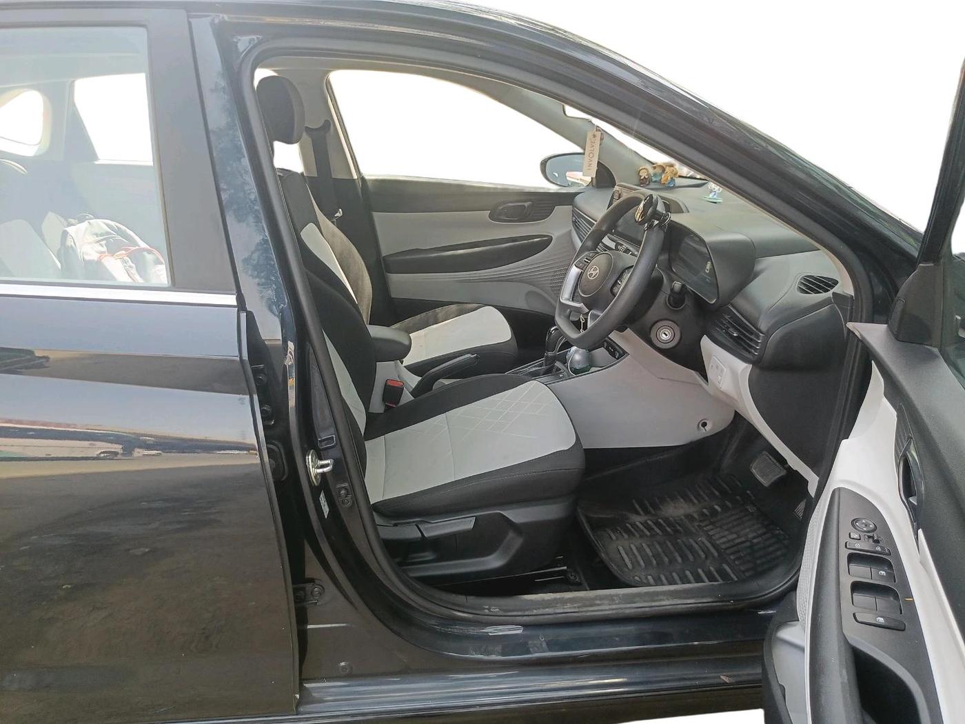2024 Hyundai NEW I20 SPORTZ 1.2 IVT, Petrol, Automatic, 6,500 km, interior