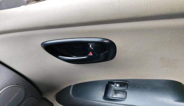 2012 Hyundai i10 ERA 1.1, CNG, Manual, 50,125 km, interior