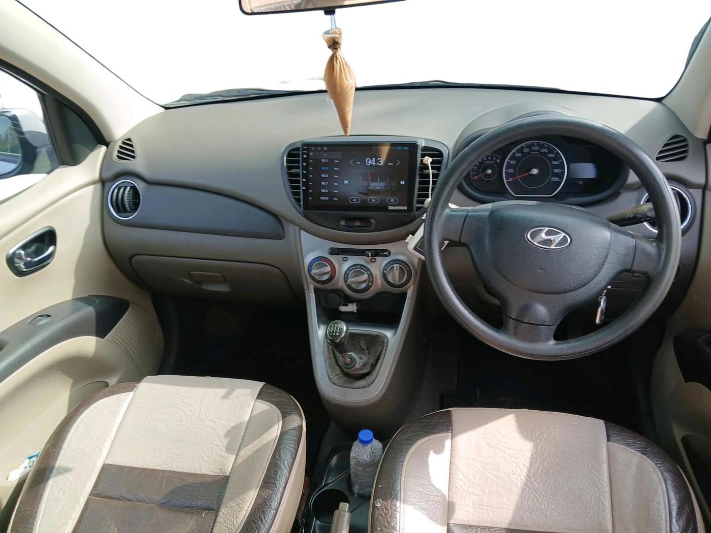 2012 Hyundai i10 MAGNA 1.2, Petrol, Manual, 79,860 km, interior