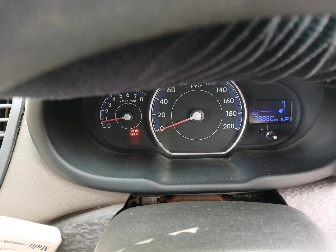 2012 Hyundai i10 MAGNA 1.2, Petrol, Manual, 79,860 km, interior