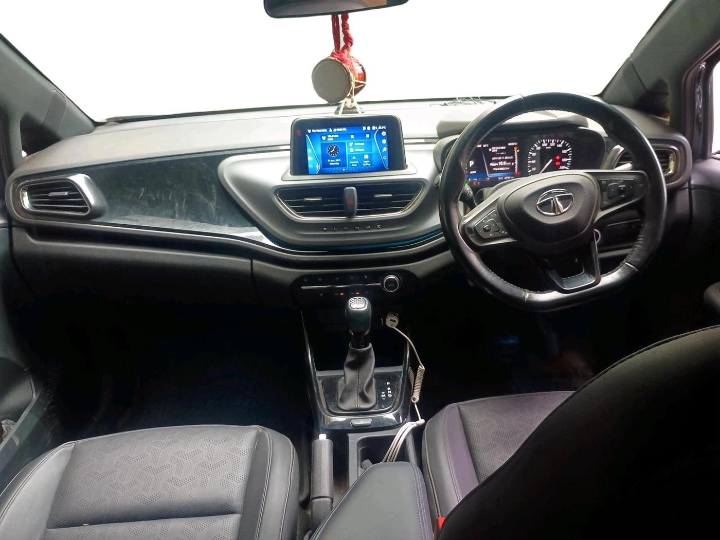 2022 Tata ALTROZ XZA PLUS DARK EDTION, Petrol, Automatic, 20,739 km, interior