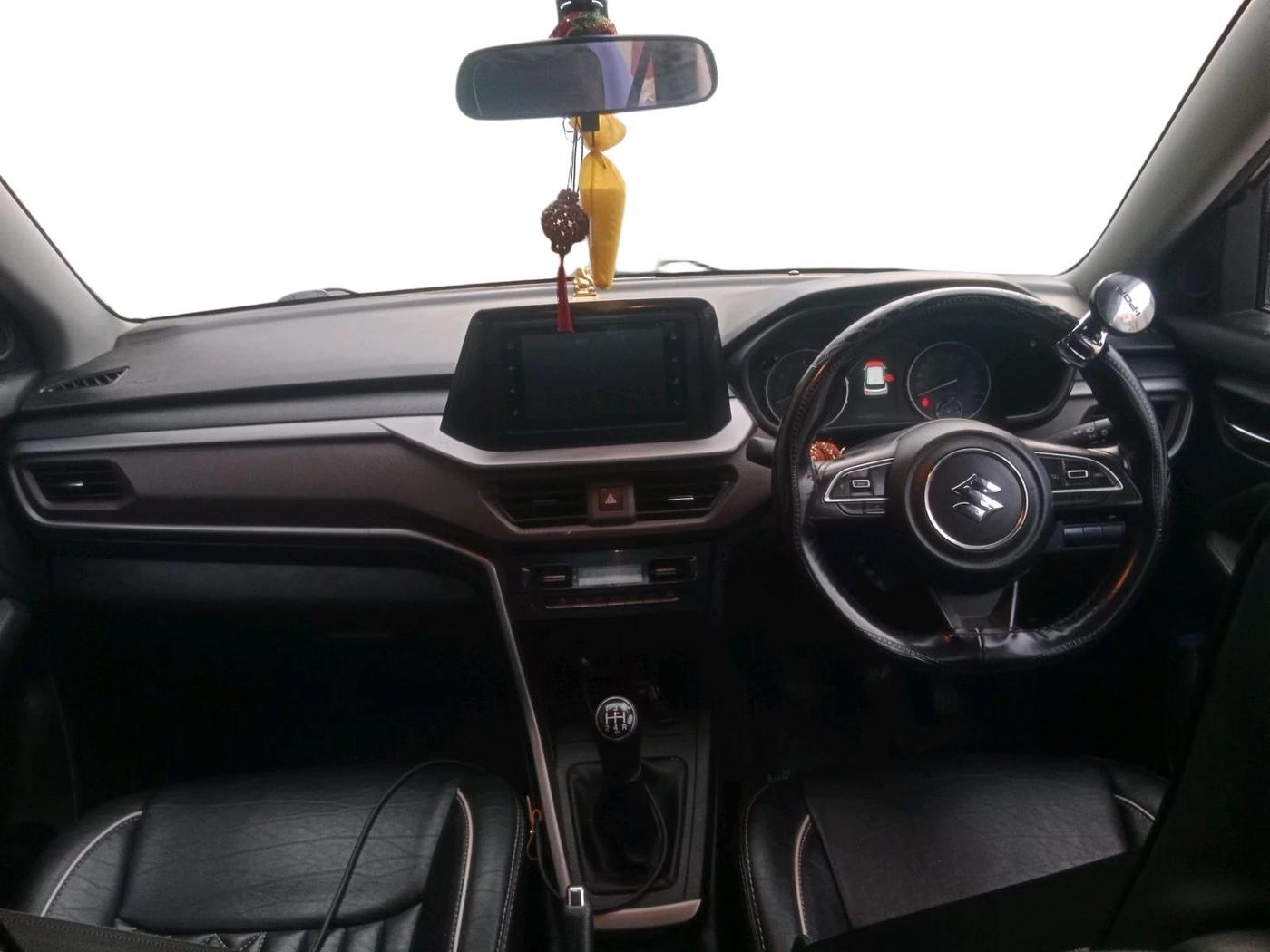 2022 Maruti BREZZA ZXI SMART HYBRID , Petrol, Manual, 58,240 km, interior