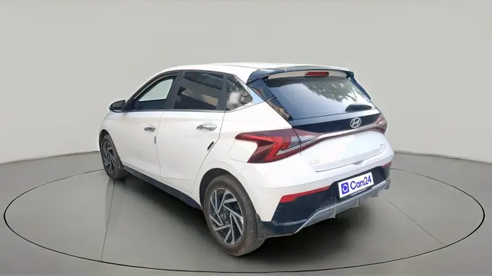 2025 Hyundai NEW I20 ASTA (O) 1.2 IVT, Petrol, Automatic, 9,105 km, exterior