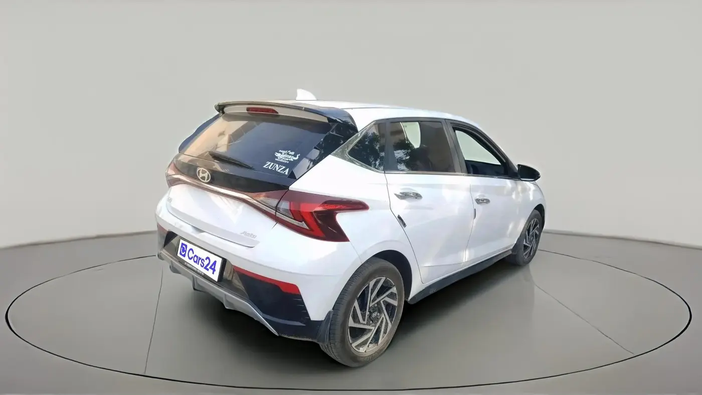 2025 Hyundai NEW I20 ASTA (O) 1.2 IVT, Petrol, Automatic, 9,105 km, exterior