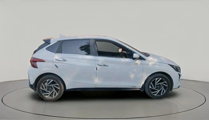 2025 Hyundai NEW I20 ASTA (O) 1.2 IVT, Petrol, Automatic, 9,105 km, exterior