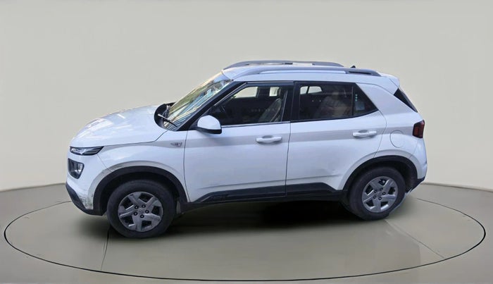 2020 Hyundai VENUE S 1.2, Petrol, Manual, 61,853 km, exterior