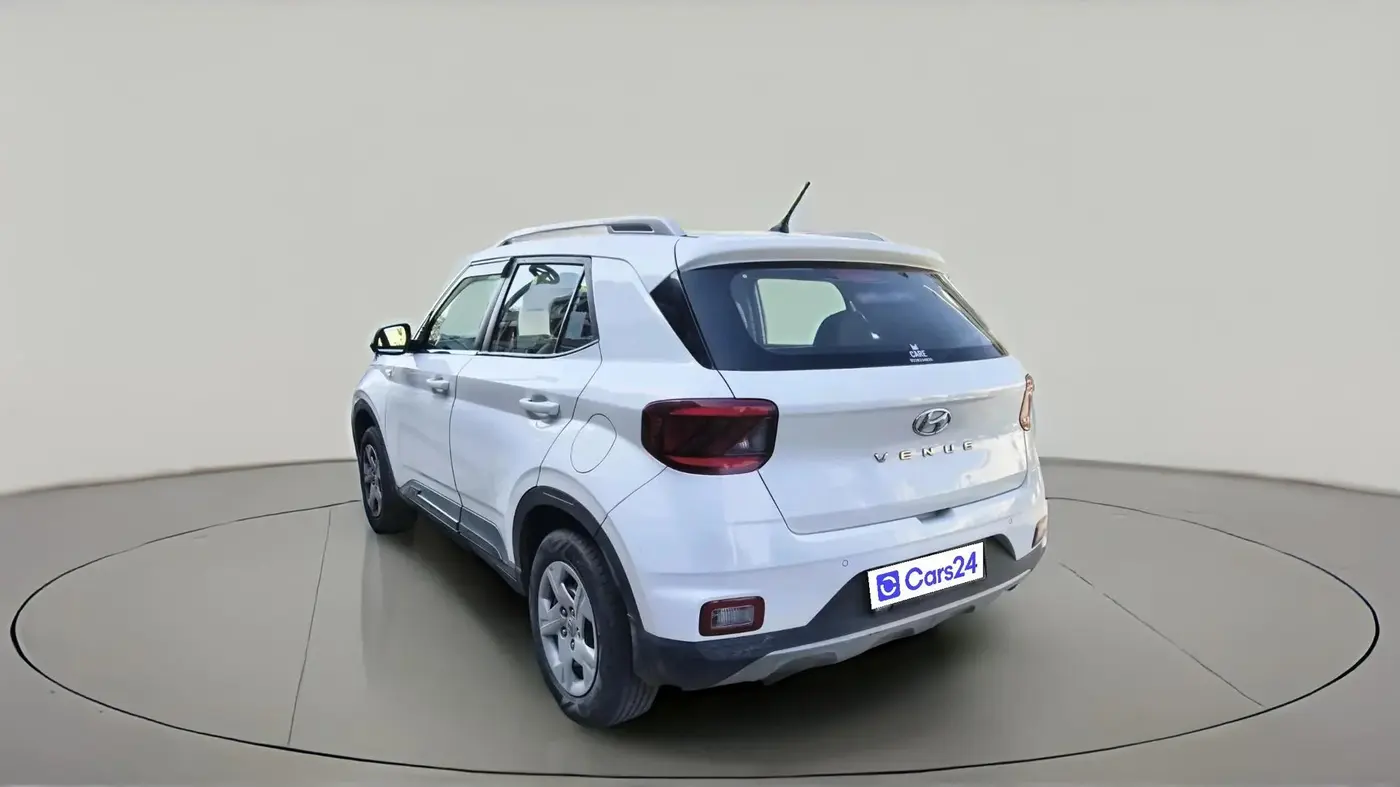 2020 Hyundai VENUE S 1.2, Petrol, Manual, 61,853 km, exterior