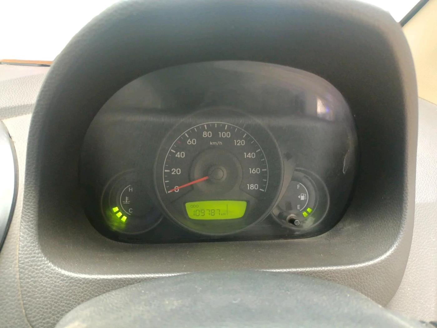 2018 Hyundai Eon ERA +, CNG, Manual, 1,09,787 km, interior