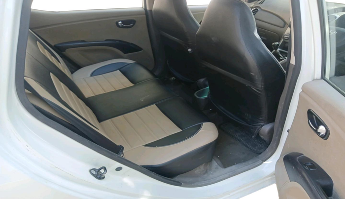 2013 Hyundai i10 MAGNA 1.2, Petrol, Manual, 62,353 km, interior
