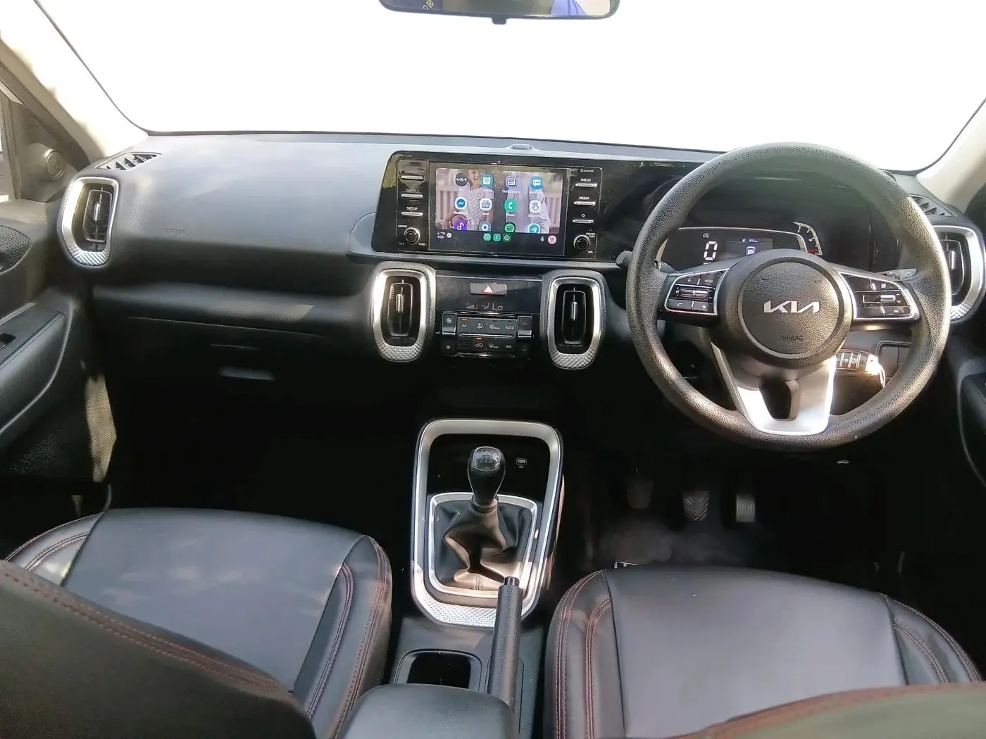 2023 KIA SONET HTK PLUS 1.2, Petrol, Manual, 27,199 km, interior