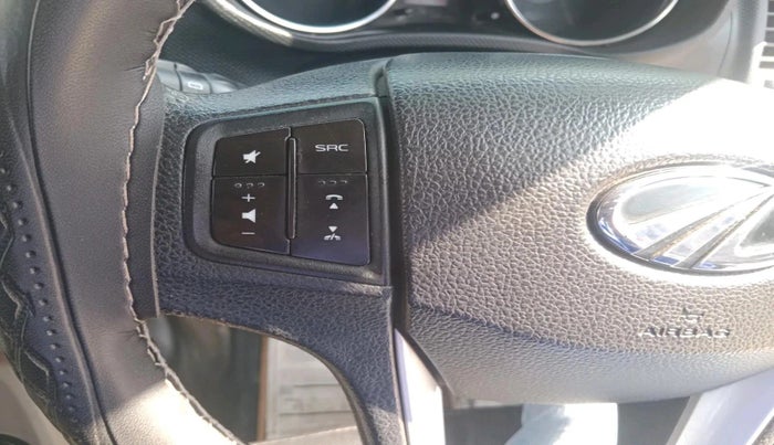 2016 Mahindra TUV300 T8, Diesel, Manual, 1,11,005 km, interior