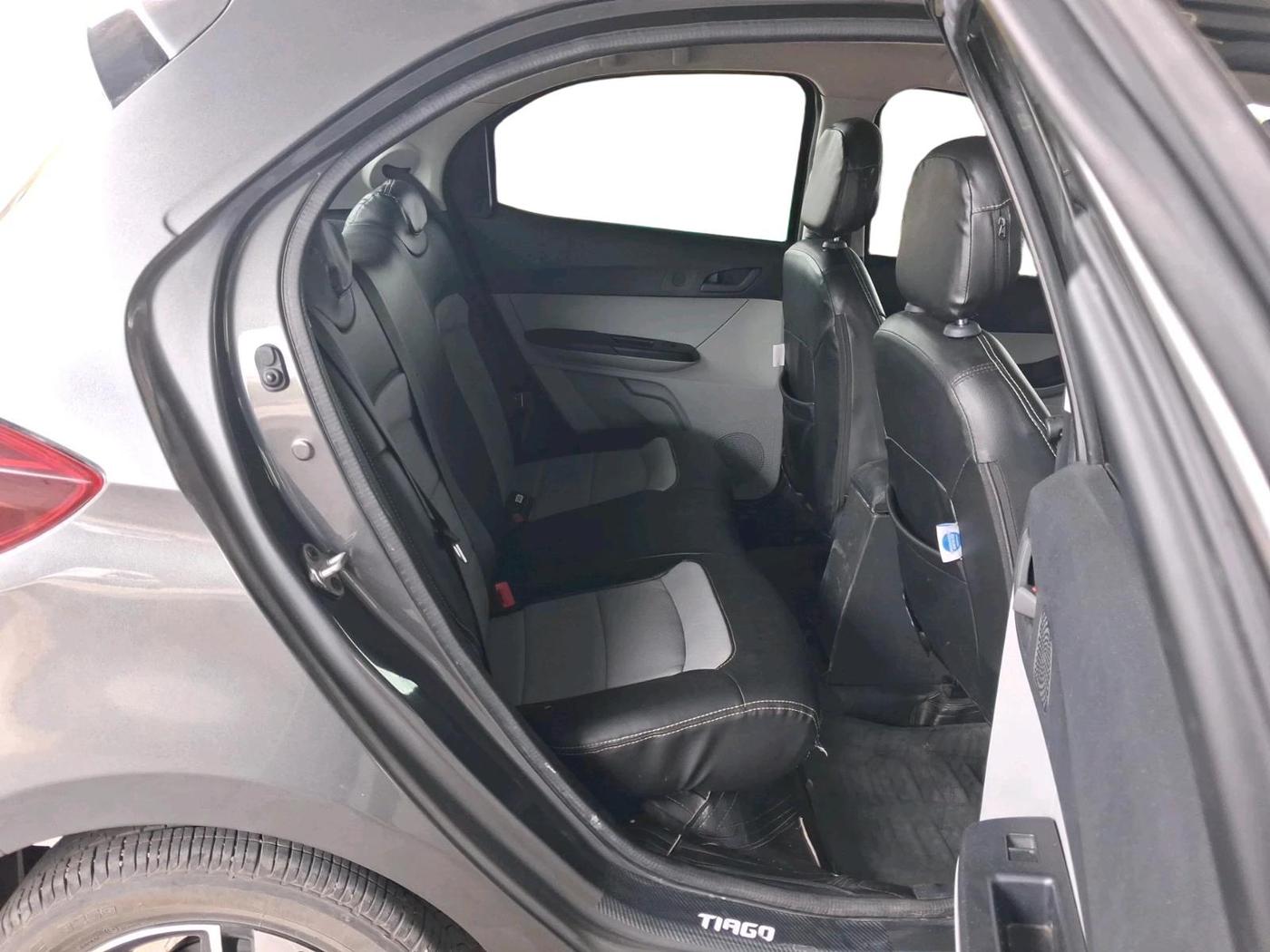 2022 Tata Tiago XT (O) PETROL, Petrol, Manual, 24,798 km, interior