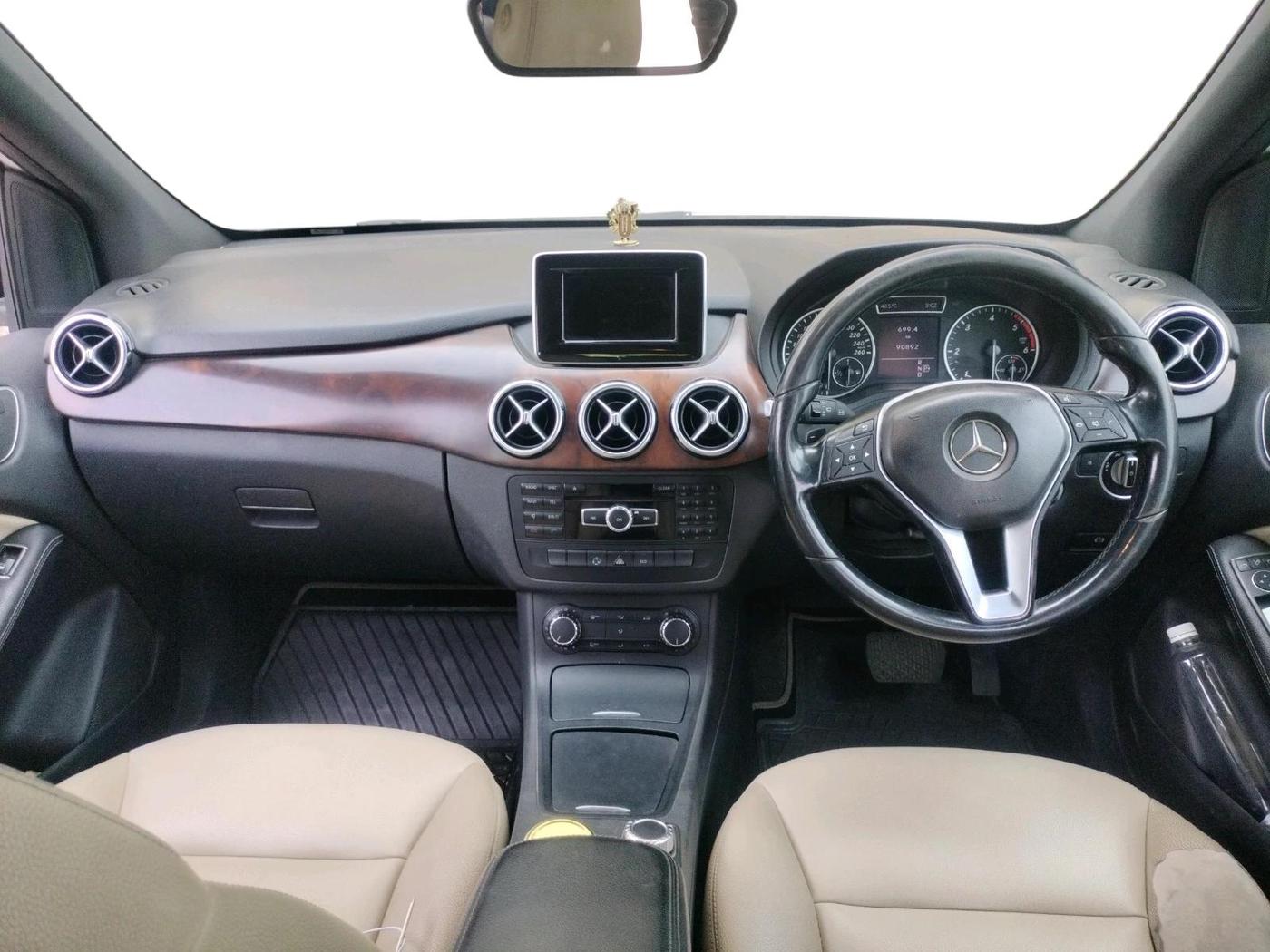 2014 Mercedes Benz B Class B180, Diesel, Automatic, 90,892 km, interior
