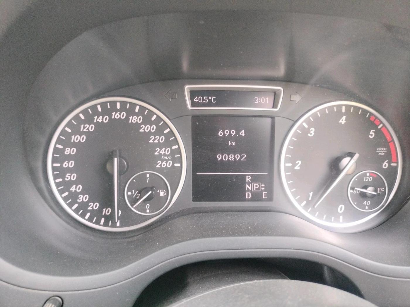 2014 Mercedes Benz B Class B180, Diesel, Automatic, 90,892 km, interior