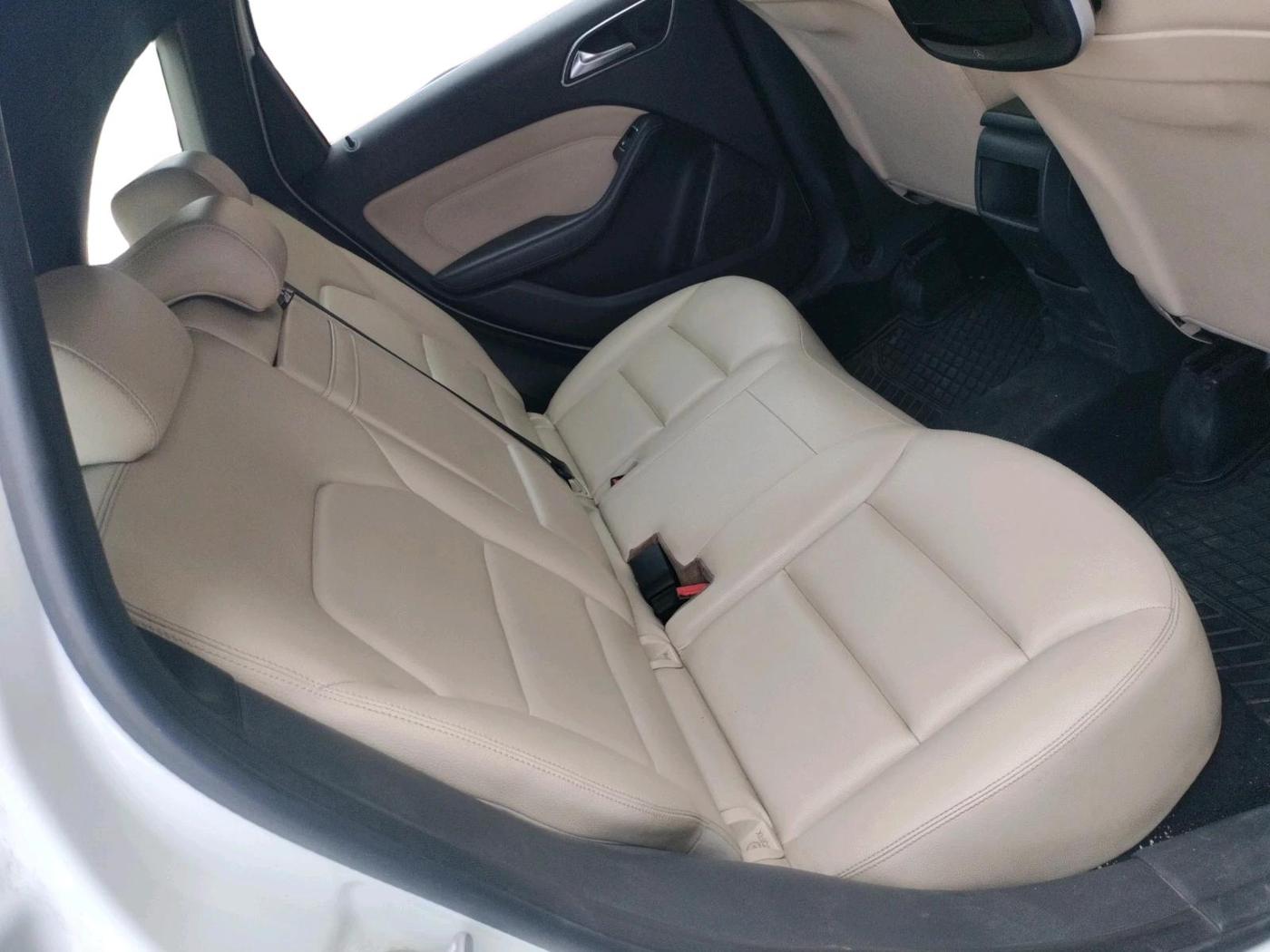 2014 Mercedes Benz B Class B180, Diesel, Automatic, 90,892 km, interior