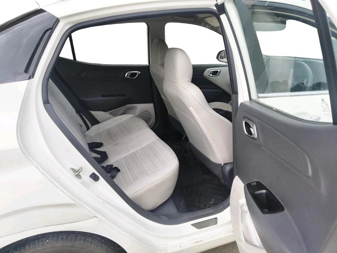 2021 Hyundai AURA SX 1.2, Petrol, Manual, 72,406 km, interior