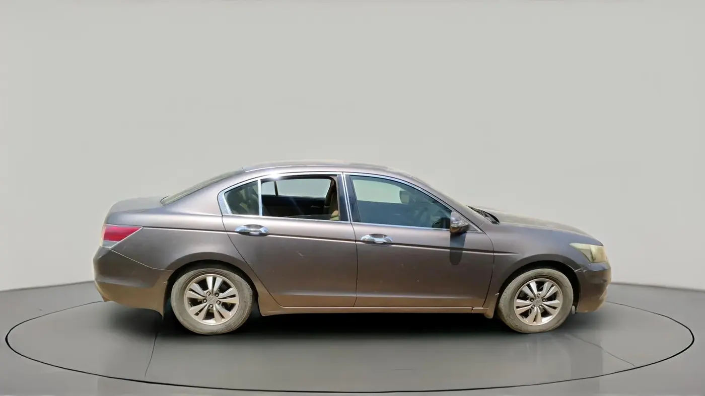 2011 Honda Accord 2.4L I-VTEC AT, CNG, Automatic, 1,41,512 km, exterior