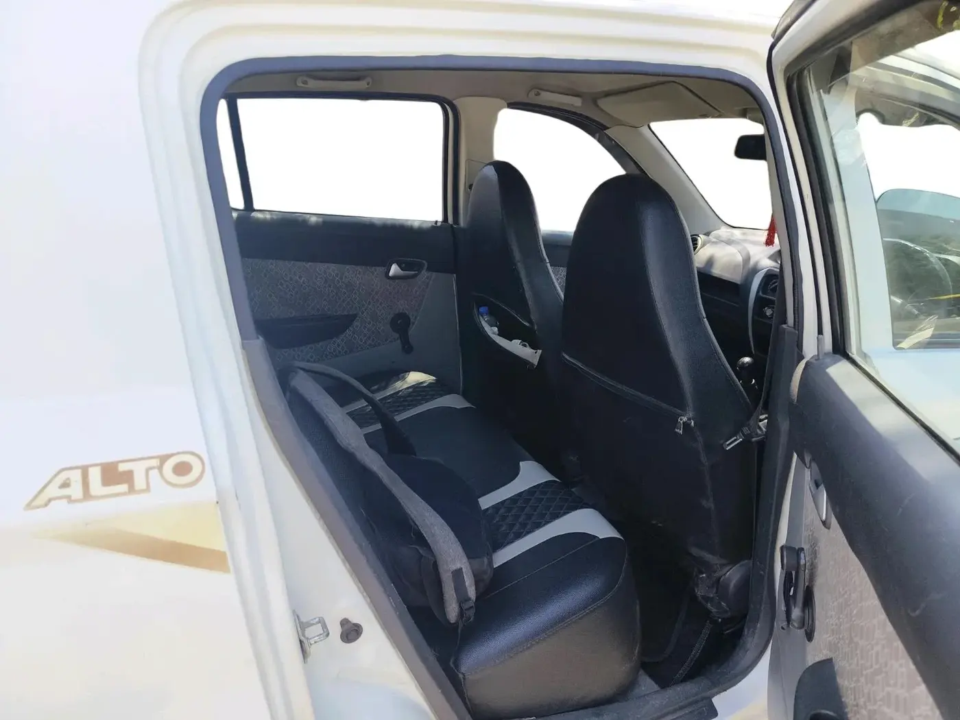 2017 Maruti Alto 800 LXI, CNG, Manual, 93,693 km, interior