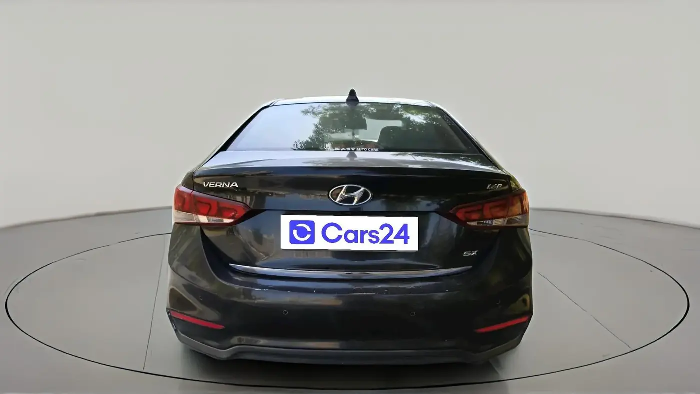 2017 Hyundai Verna 1.6 SX (O) CRDI MT, Diesel, Manual, 1,28,961 km, exterior