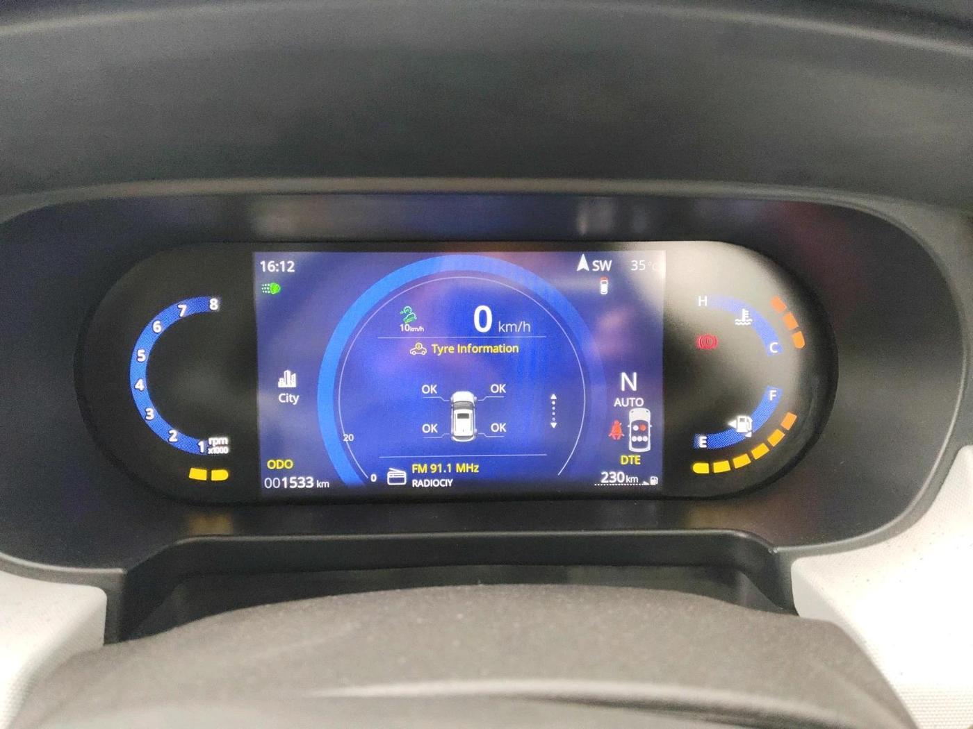 2026 Tata PUNCH Accomplished Plus (S) AMT, Petrol, Automatic, 1,533 km, interior