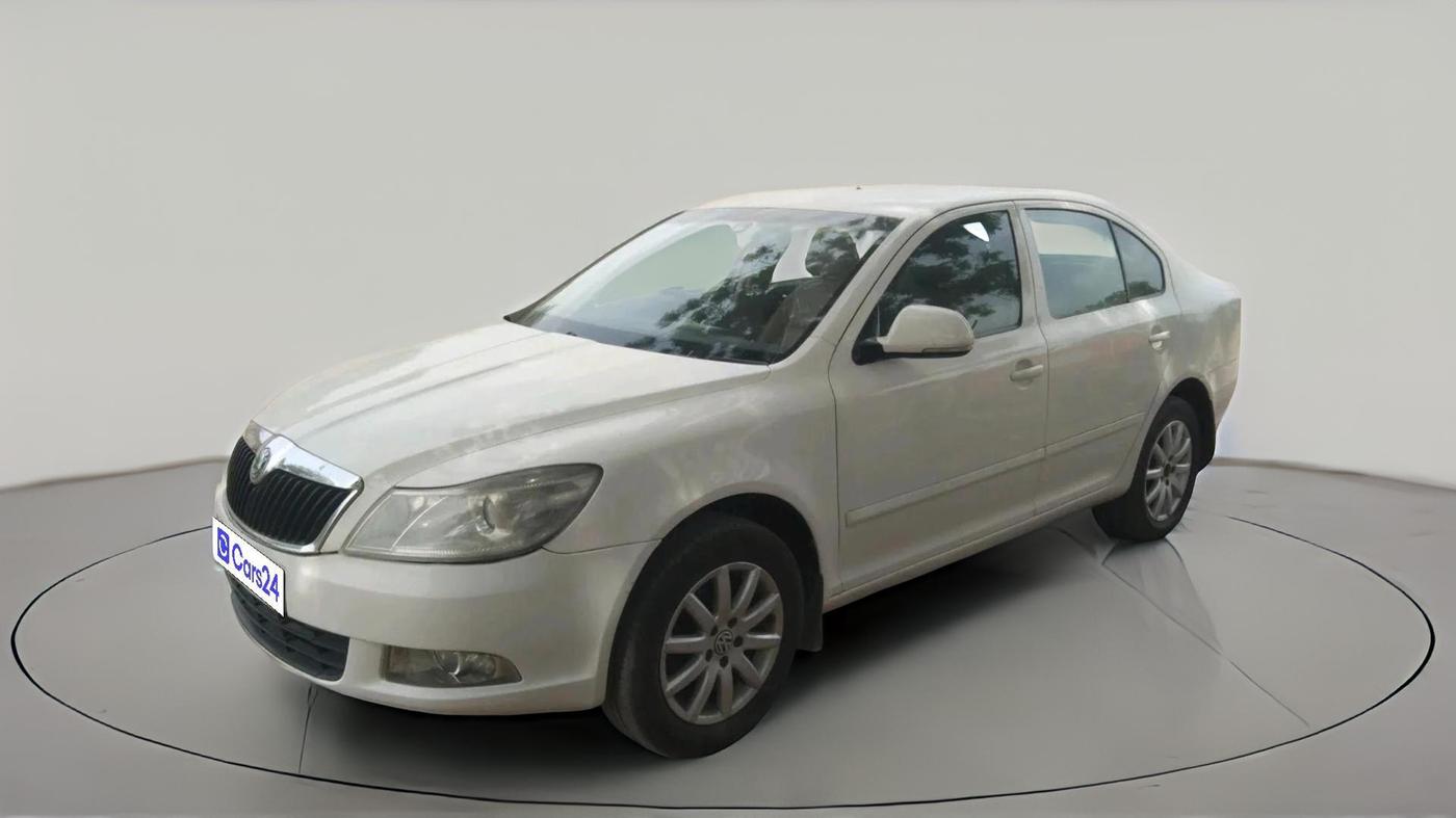 2011 Skoda Laura AMBIENTE 2.0 TDI CR MT, Diesel, Manual, 1,45,174 km, exterior